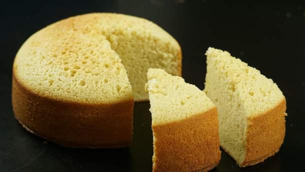 Почему испорченные пирог и хлеб становятся твердыми, а бисквит – мягким