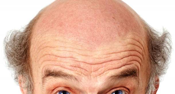 Почему мужчины пожилого возраста лысеют, но имеют волосы в ноздрях
